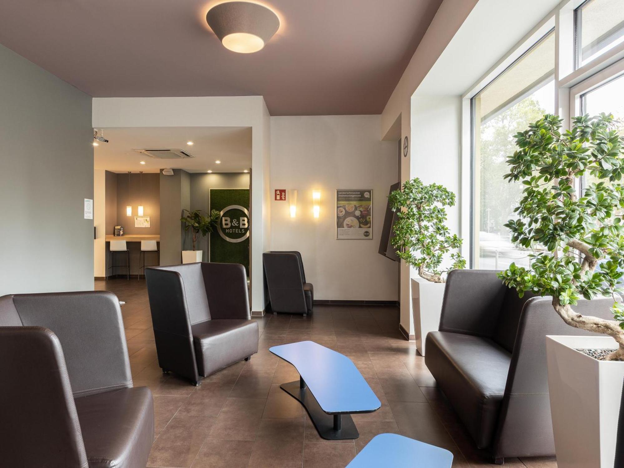 B&B Hotel Duesseldorf-Mitte Exteriör bild