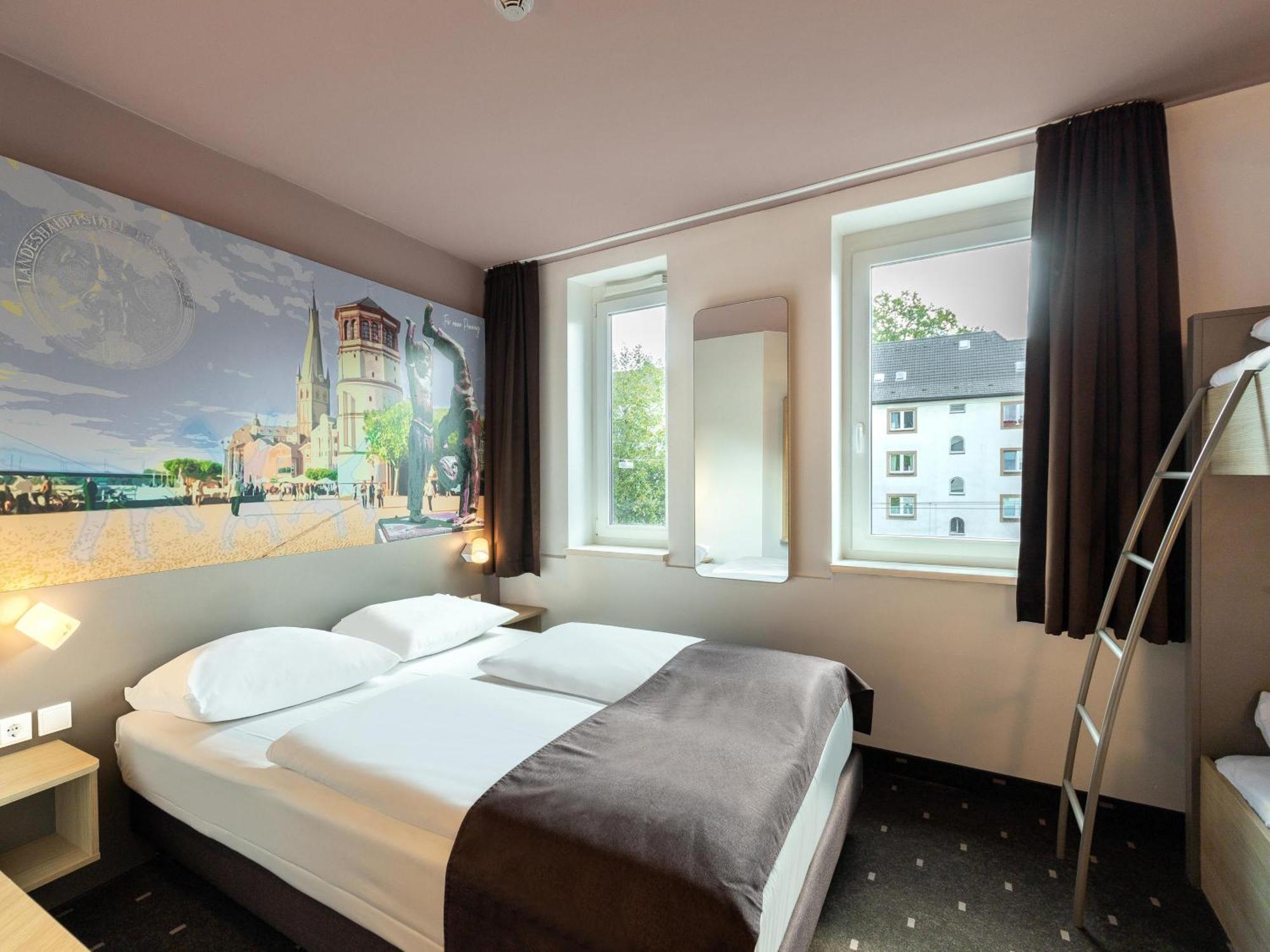 B&B Hotel Duesseldorf-Mitte Exteriör bild